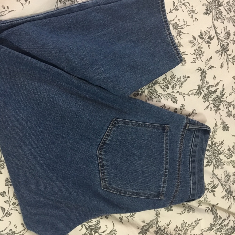 Empyre Eileen Mom Jean